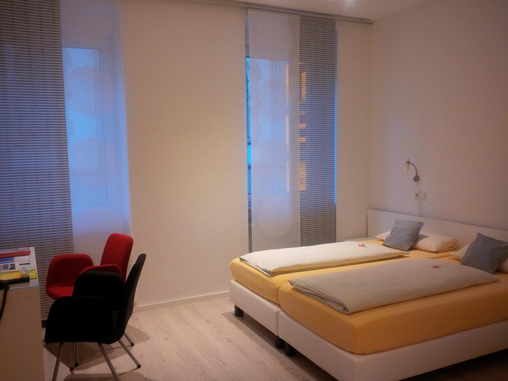 Hotel Barbarossa Karlsruhe Stadtmitte 部屋 写真