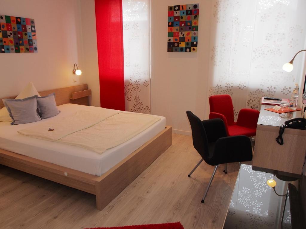 Hotel Barbarossa Karlsruhe Stadtmitte 部屋 写真