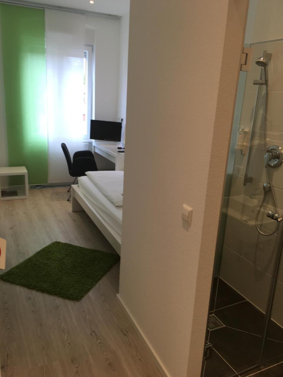 Hotel Barbarossa Karlsruhe Stadtmitte エクステリア 写真
