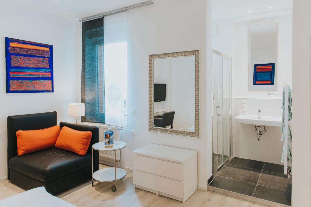 Hotel Barbarossa Karlsruhe Stadtmitte エクステリア 写真